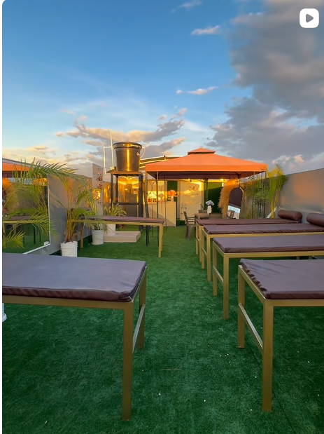 Terraza de bronceado al aire libre Tropical Sun